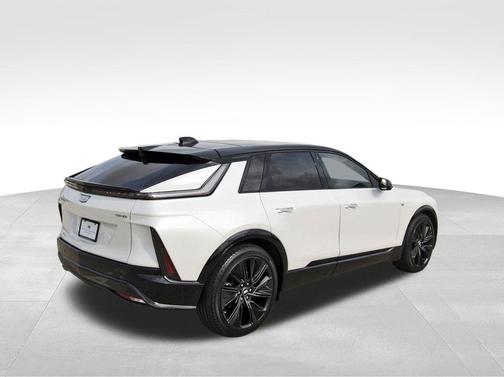 2025 Cadillac LYRIQ Sport