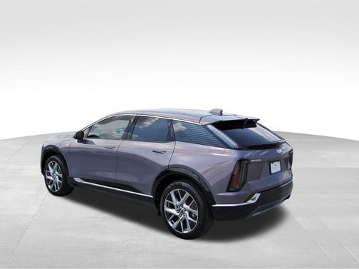 2025 Cadillac OPTIQ Luxury 1 AWD
