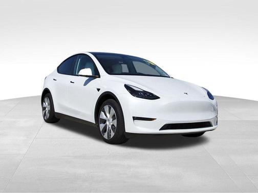 2023 Tesla Model Y RWD