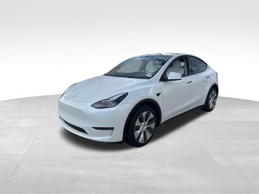 2023 Tesla Model Y RWD
