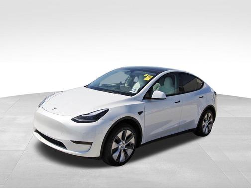 2023 Tesla Model Y RWD