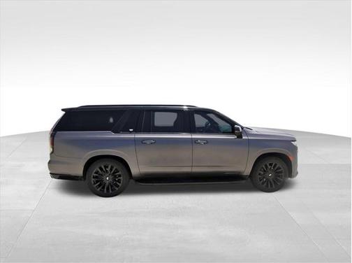 2023 Cadillac Escalade ESV Luxury