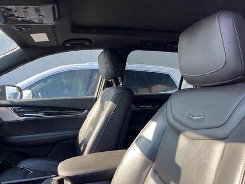 2023 Cadillac XT6 Premium Luxury AWD