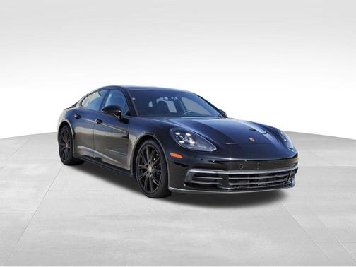 2019 Porsche Panamera 4