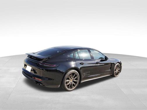 2019 Porsche Panamera 4