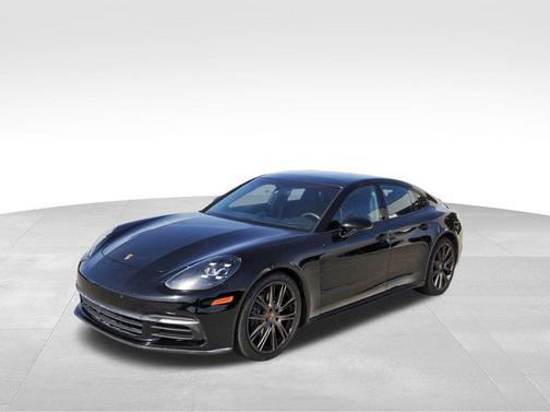 2019 Porsche Panamera 4