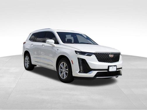 2025 Cadillac XT6 Luxury FWD
