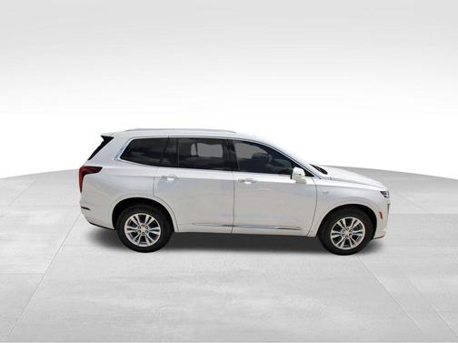 2025 Cadillac XT6 Luxury FWD