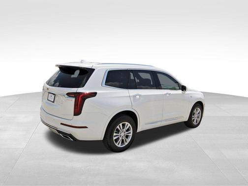 2025 Cadillac XT6 Luxury FWD