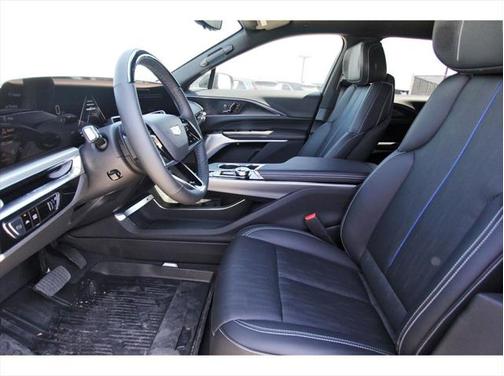 2025 Cadillac LYRIQ Sport w/1SJ