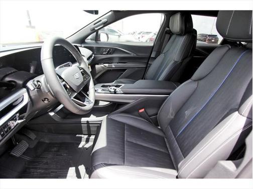 2025 Cadillac LYRIQ Luxury w/1SC