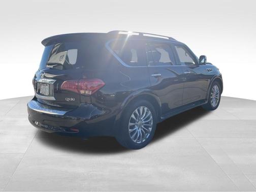 2016 INFINITI QX80 Base