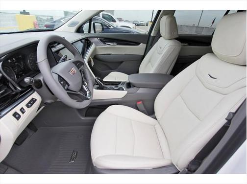 2025 Cadillac XT6 Premium Luxury FWD
