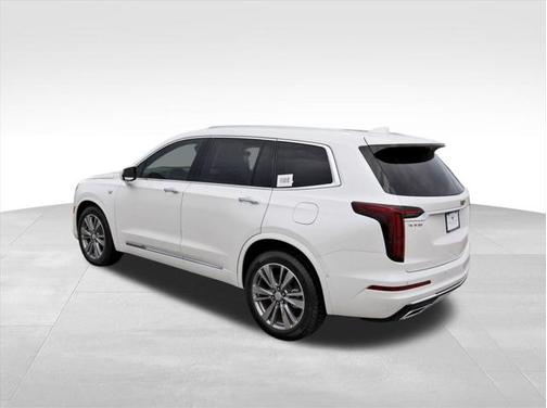 2025 Cadillac XT6 Premium Luxury FWD