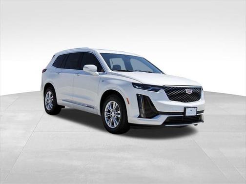 2025 Cadillac XT6 Luxury FWD