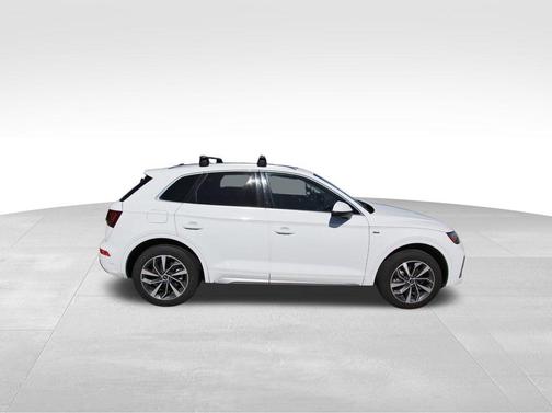 2023 Audi Q5 45 S line Premium Plus