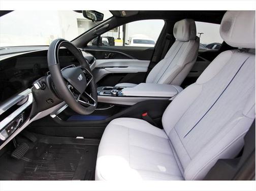 2025 Cadillac LYRIQ Luxury w/1SD