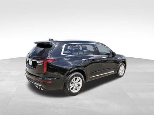 2025 Cadillac XT6 Luxury FWD