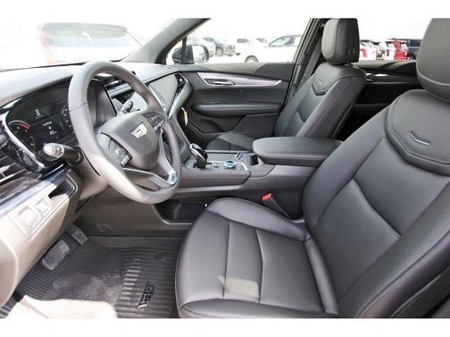 2025 Cadillac XT6 Luxury FWD