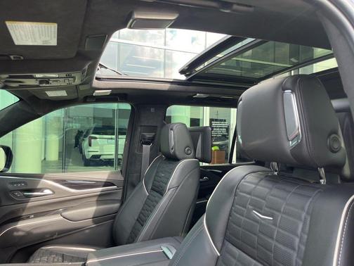 2023 Cadillac Escalade V-Series