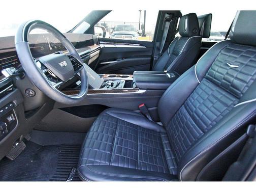 2025 Cadillac Escalade ESV Sport Platinum