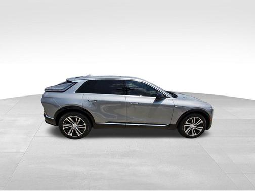 2025 Cadillac LYRIQ Luxury