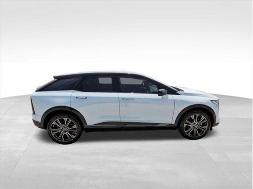 2025 Cadillac OPTIQ Sport 2 AWD