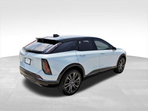 2025 Cadillac OPTIQ Sport 2 AWD
