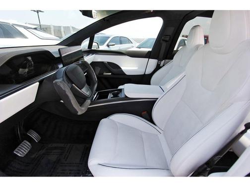 2022 Tesla Model X Plaid Tri Motor All-Wheel Drive