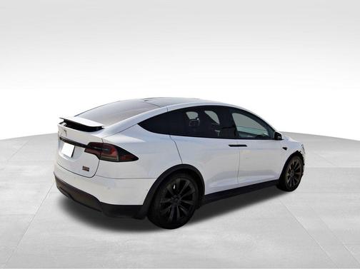 2022 Tesla Model X Plaid Tri Motor All-Wheel Drive