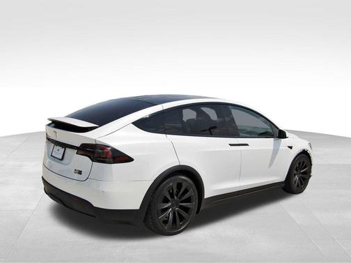 2022 Tesla Model X Plaid Tri Motor All-Wheel Drive