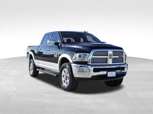 2018 RAM 2500 Laramie Crew Cab 4x4 6'4' Box