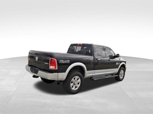 2018 RAM 2500 Laramie Crew Cab 4x4 6'4' Box