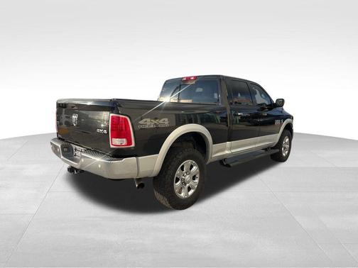 2018 RAM 2500 Laramie Crew Cab 4x4 6'4' Box