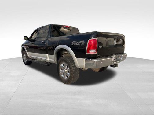 2018 RAM 2500 Laramie Crew Cab 4x4 6'4' Box