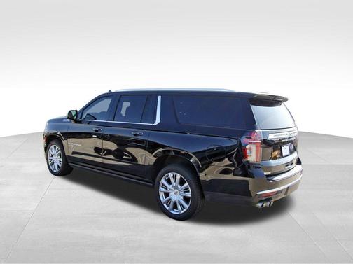 2022 Chevrolet Suburban 2WD High Country