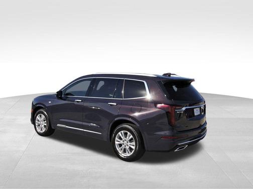 2025 Cadillac XT6 Luxury FWD