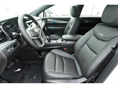 2025 Cadillac XT5 Luxury