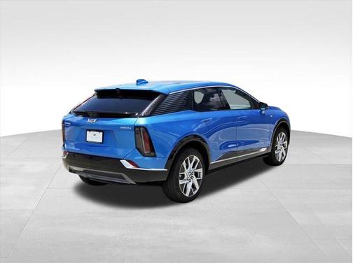 2025 Cadillac OPTIQ Luxury 1 AWD