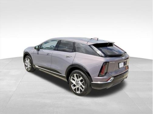 2025 Cadillac OPTIQ Luxury 2 AWD