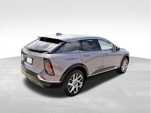 2025 Cadillac OPTIQ Luxury 2 AWD