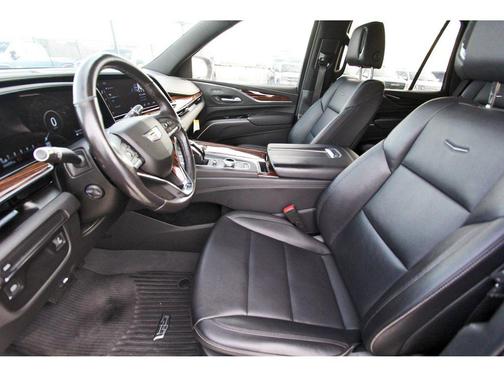 2024 Cadillac Escalade Luxury