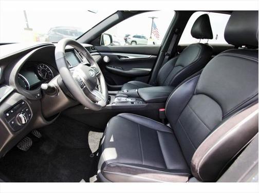 2023 INFINITI QX50 SPORT