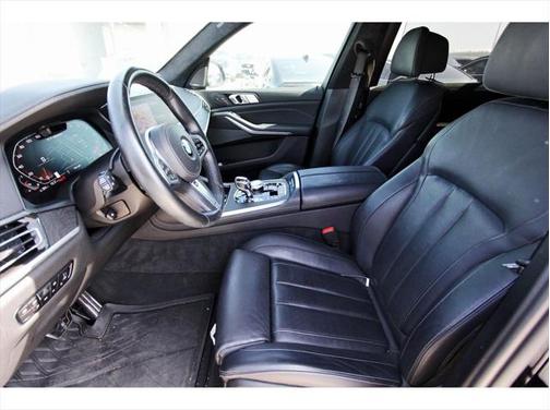 2020 BMW X7 M50i