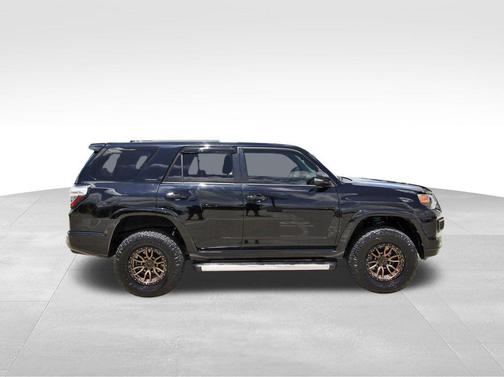 Midnight Black Metallic 2016 Toyota 4Runner Limited