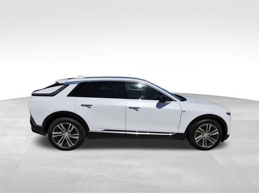 2026 Cadillac LYRIQ Premium Luxury