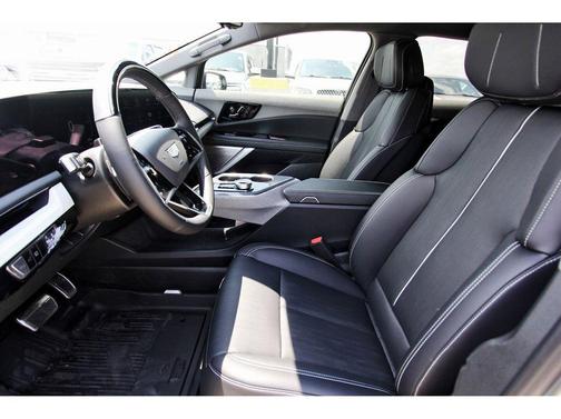 2025 Cadillac OPTIQ Sport 2 AWD