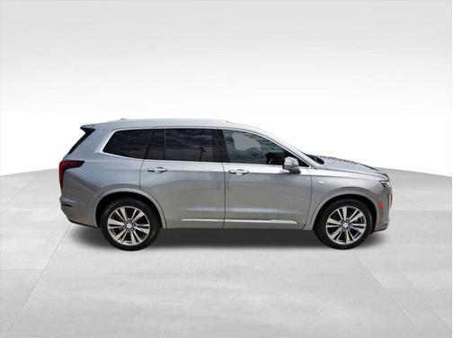 2025 Cadillac XT6 Premium Luxury FWD