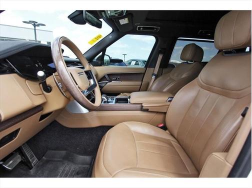 2023 Land Rover Range Rover P530 SE