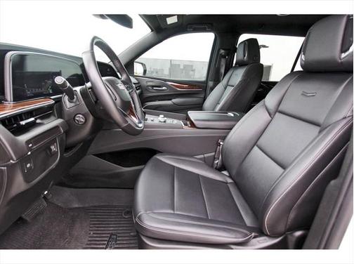 2023 Cadillac Escalade ESV Luxury